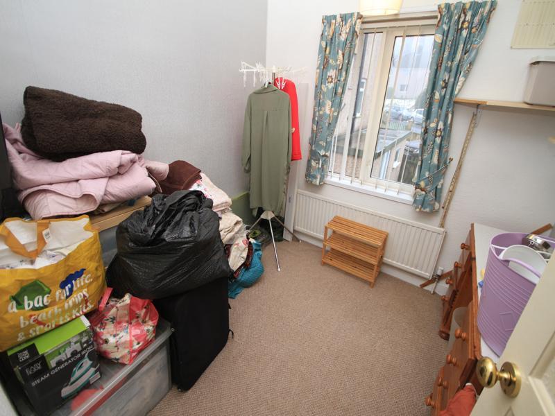 Farm Hill Road, Thorpe Edge, Bradford Sugdens Estate Agent